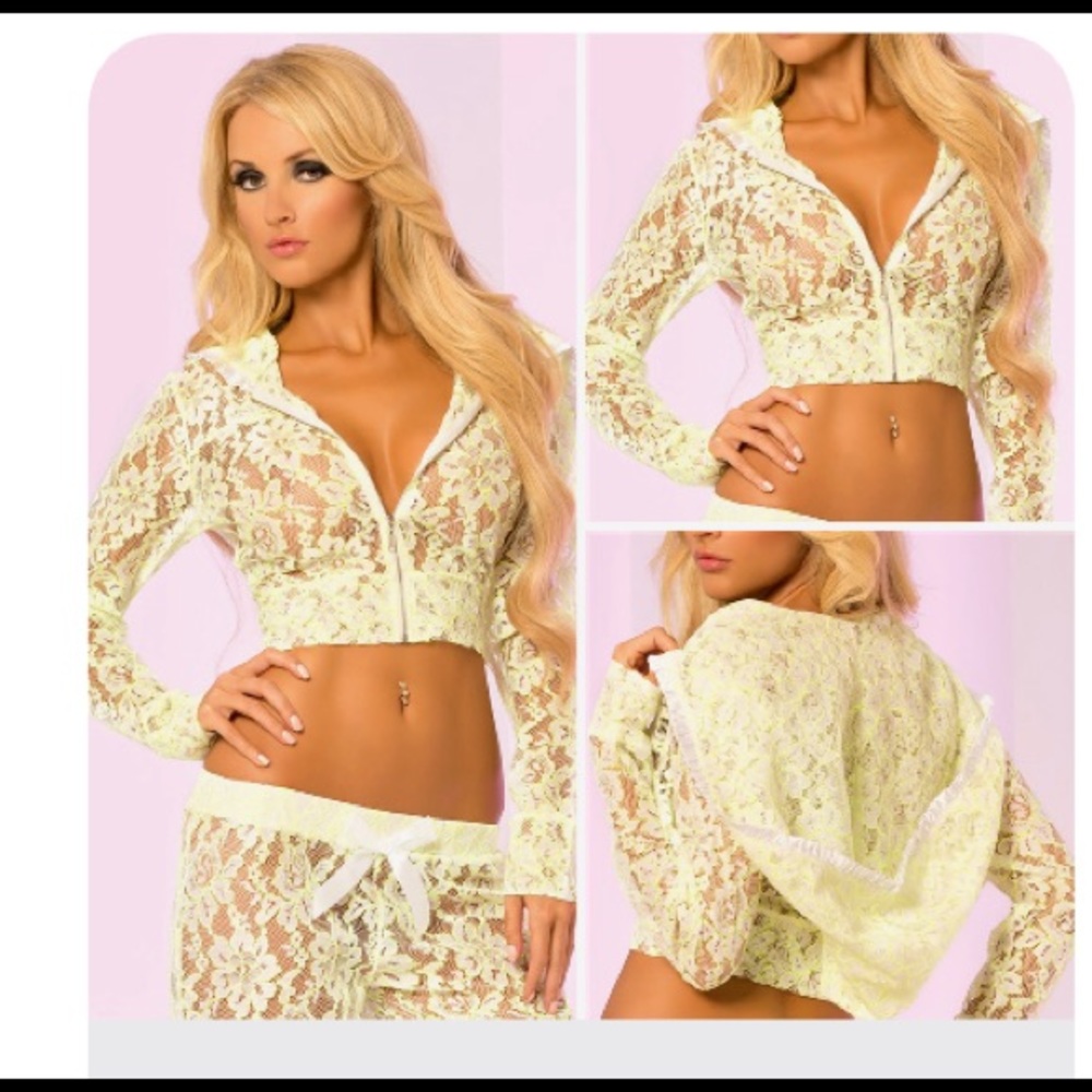 Super Sexy Lace Top & Short Outfit